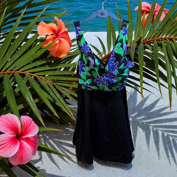 It Figures! Other - IT FIGURES One Piece Swimsuit - NWT